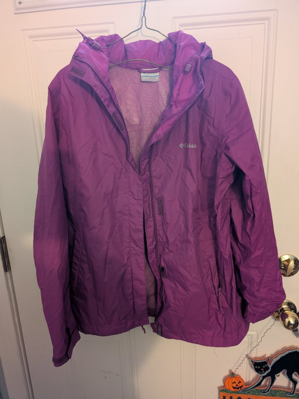 Columbia windbreaker jacket magenta